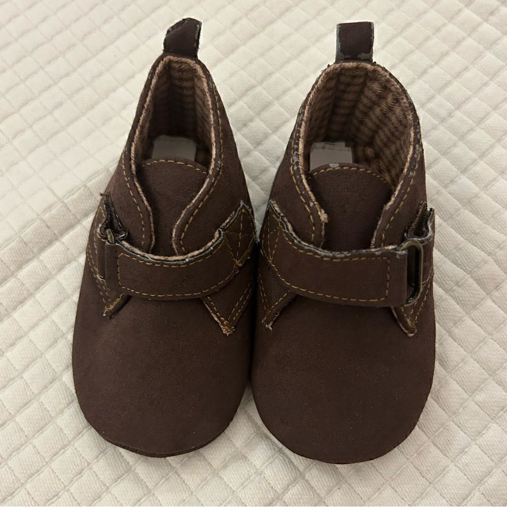 gap infant 6-12 month baby brown boots pull on Velcro close sueded feel EUC